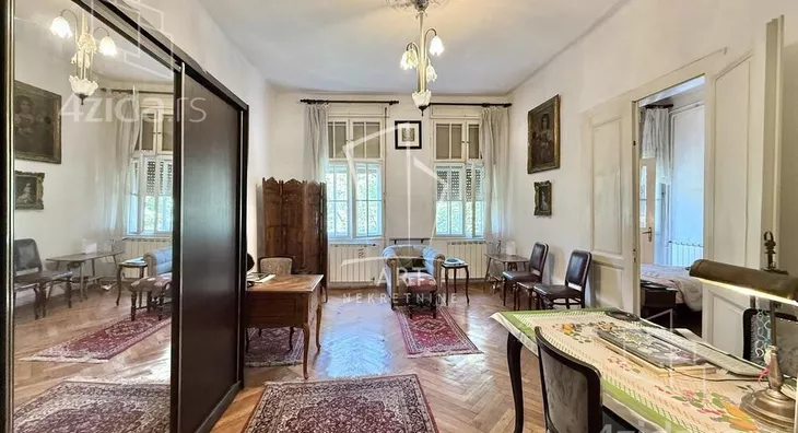 Četvoroiposoban stan | 4zida