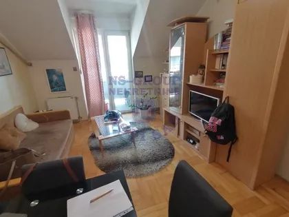 Janka Čmelika | 4zida.rs