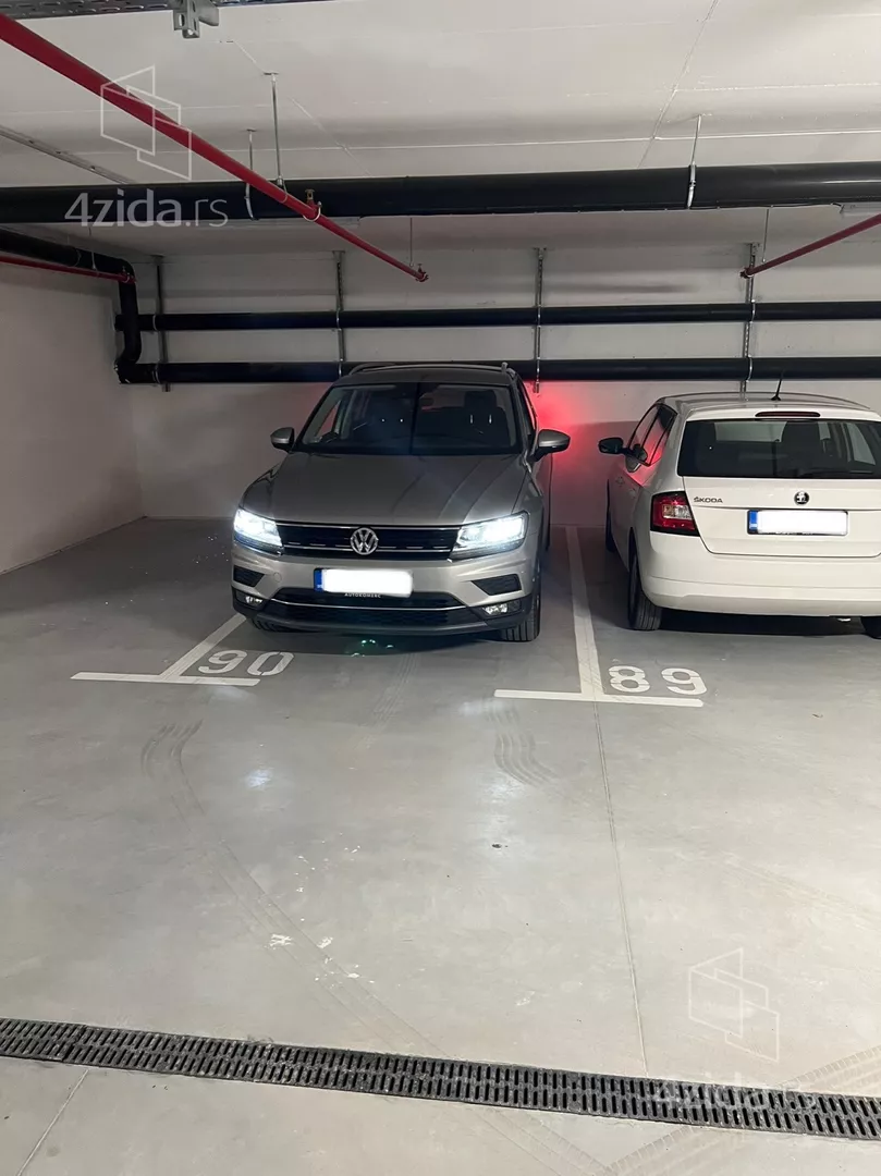 Garaža | 4zida