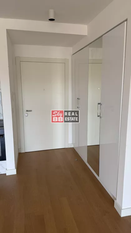 Milana Rakića | 4zida.rs