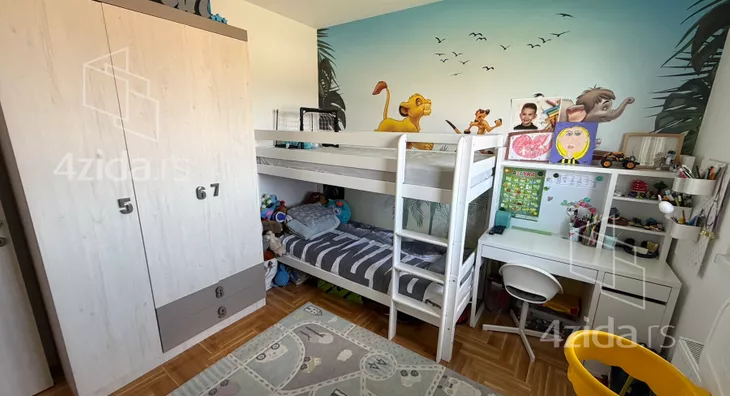 Dvoiposoban stan | 4zida