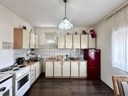 Vojvođanska | 4zida.rs
