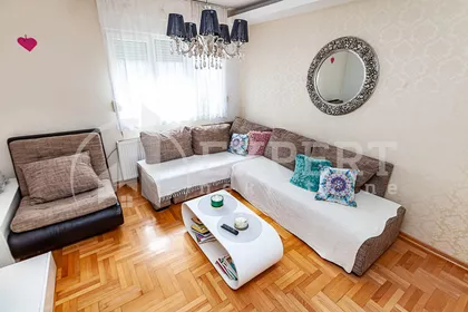 Božidarčeva | 4zida.rs
