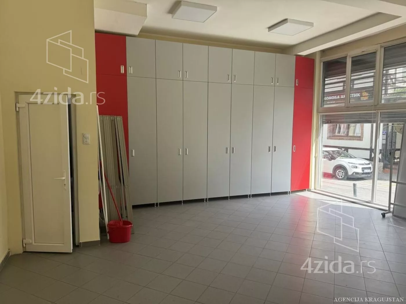 Poslovni prostor | 4zida