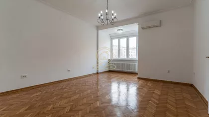 Skupština | 4zida.rs