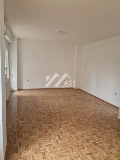 Ravanička | 4zida.rs