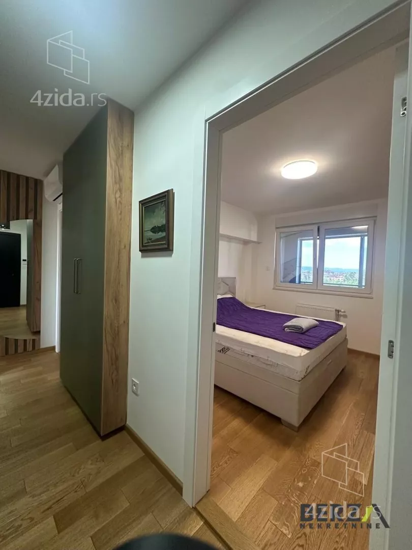 Troiposoban stan | 4zida