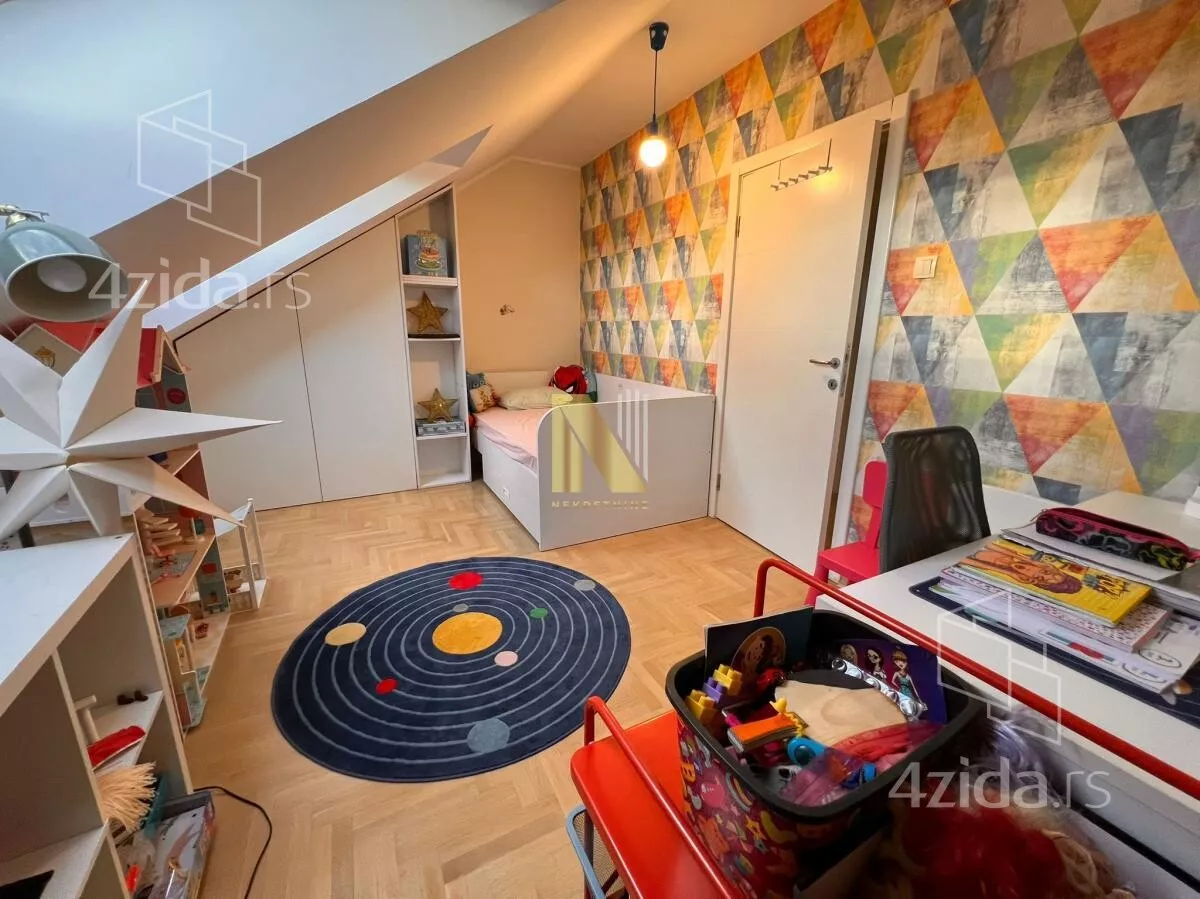 Petosoban stan | 4zida