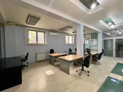 Makenzijeva | 4zida.rs