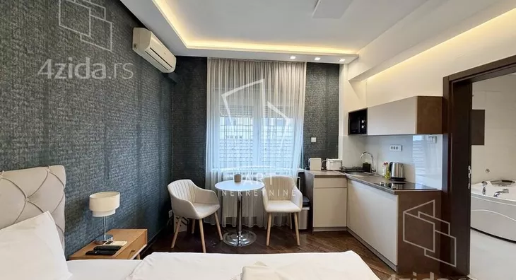 Petosoban stan | 4zida