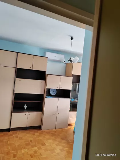 Ustanička | 4zida.rs