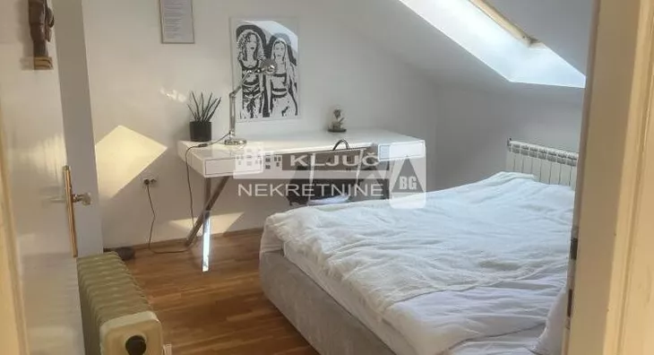 Četvoroiposoban stan | 4zida