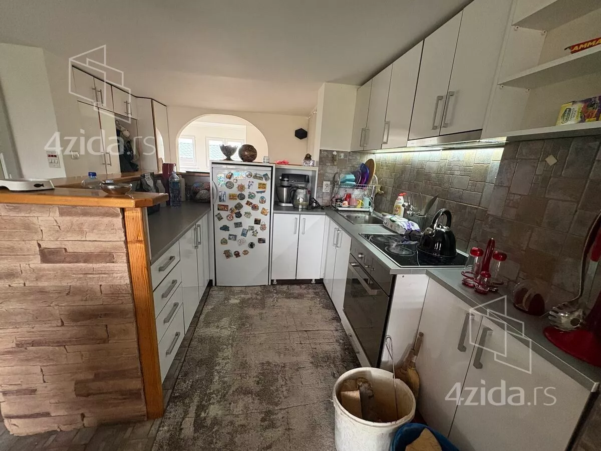 3-etažna kuća | 4zida