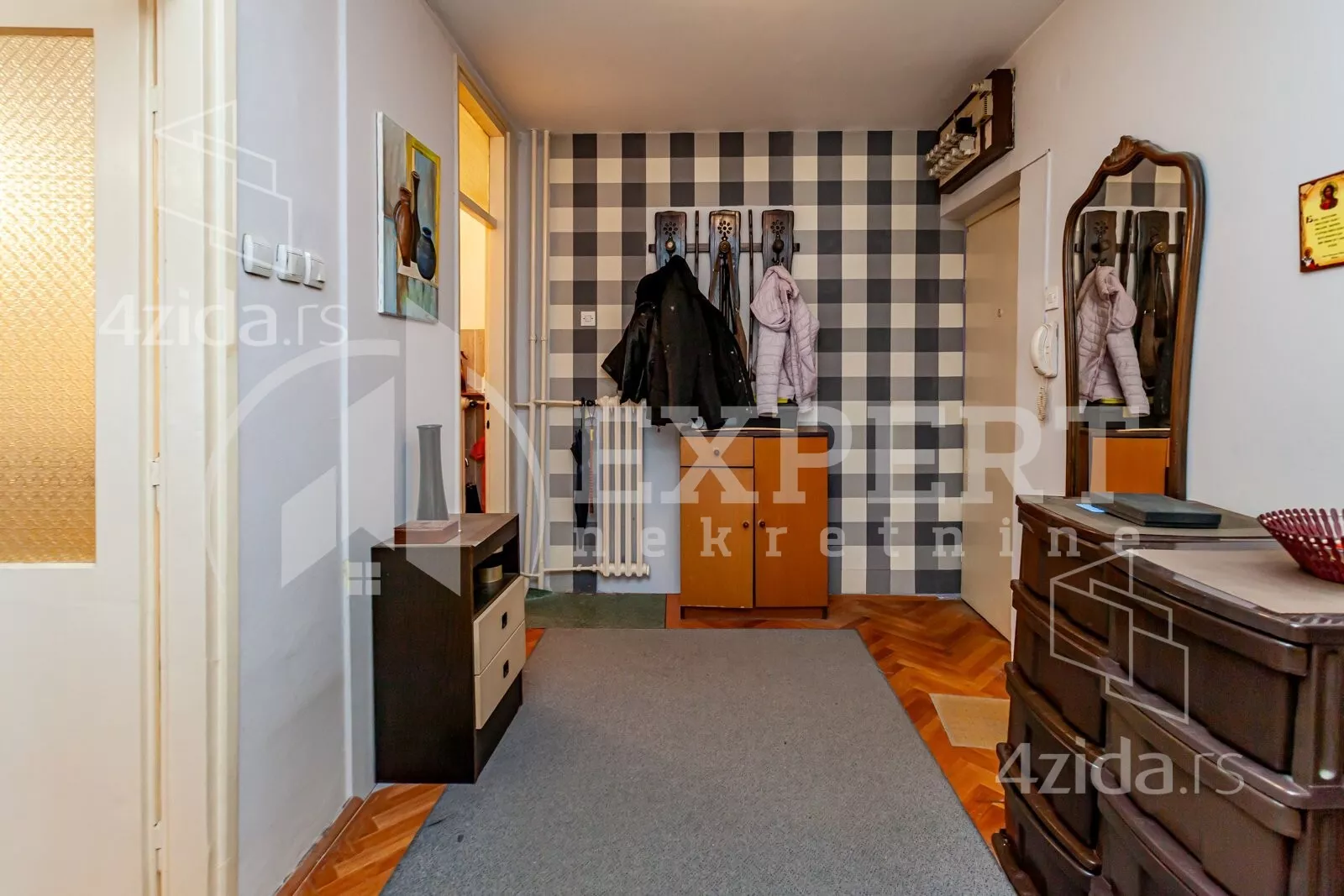 Troiposoban stan | 4zida