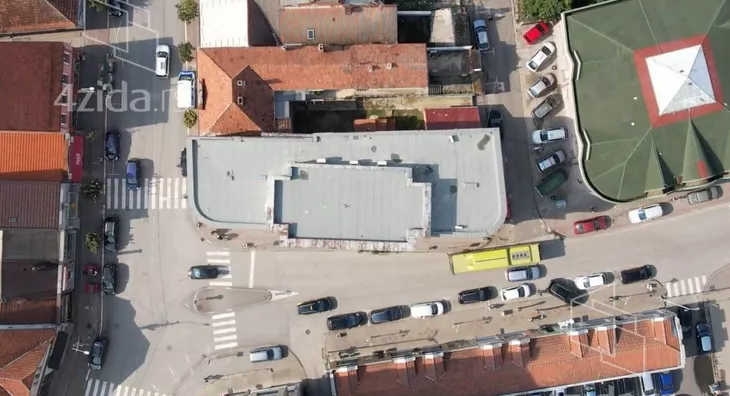 Poslovni prostor | 4zida