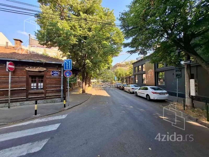 Garaža | 4zida