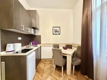 Cetinjska | 4zida.rs