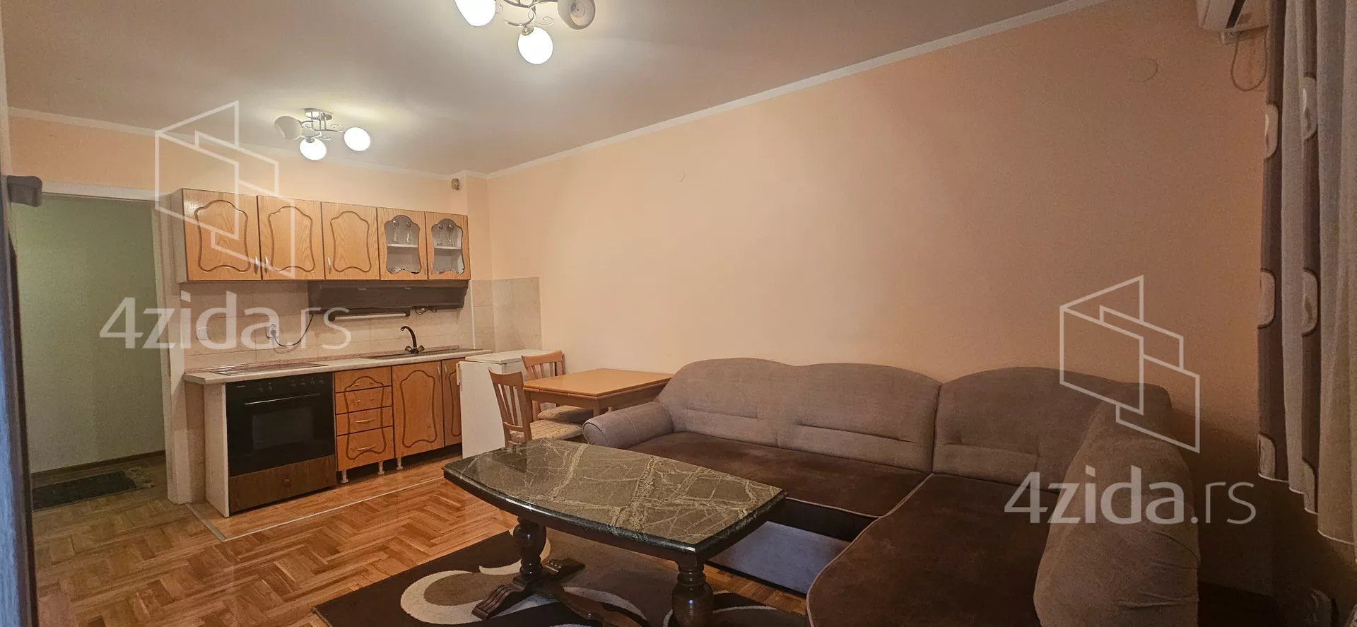 Jednoiposoban stan | 4zida