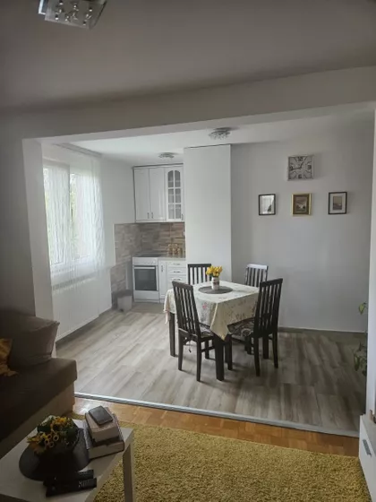 Železnička stanica | 4zida.rs