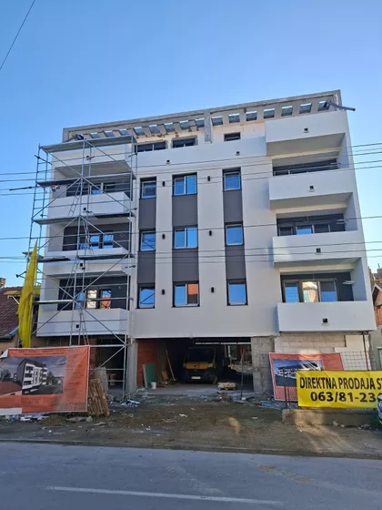 Vojvođanska 12 | 4zida.rs
