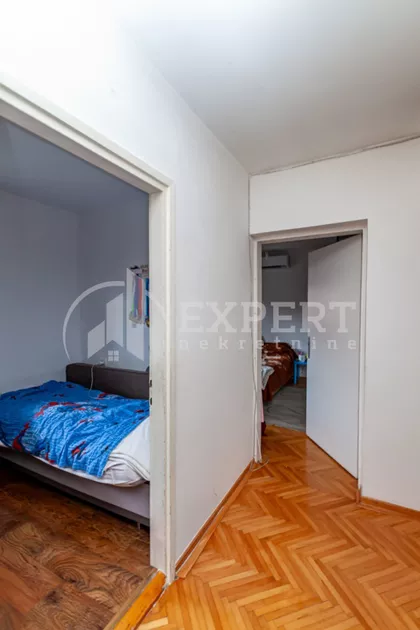 Radnih brigada | 4zida.rs