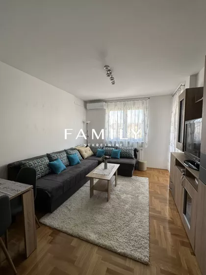 Lukijana Mušickog | 4zida.rs