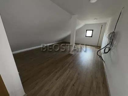 Bežanijskih Ilegalaca | 4zida.rs