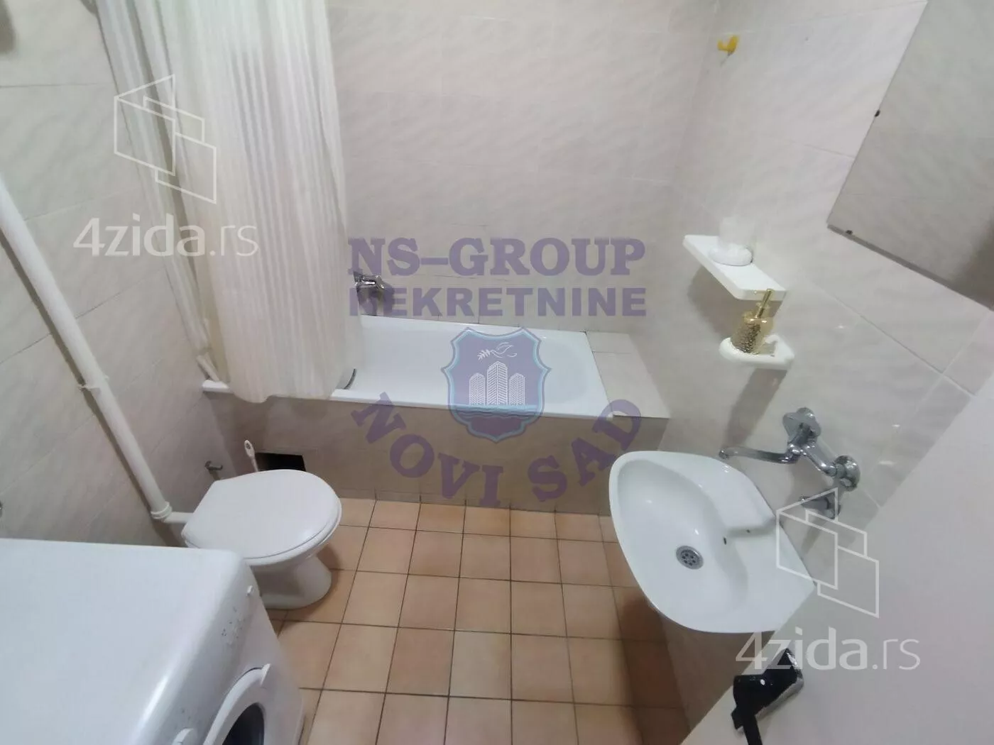 Jednoiposoban stan | 4zida