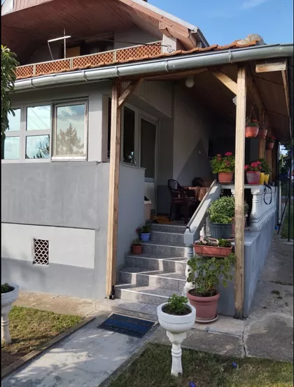 Mome Kapora | 4zida.rs