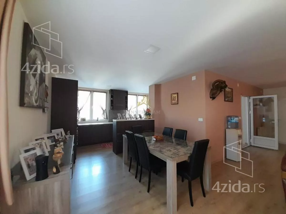 Kuća | 4zida