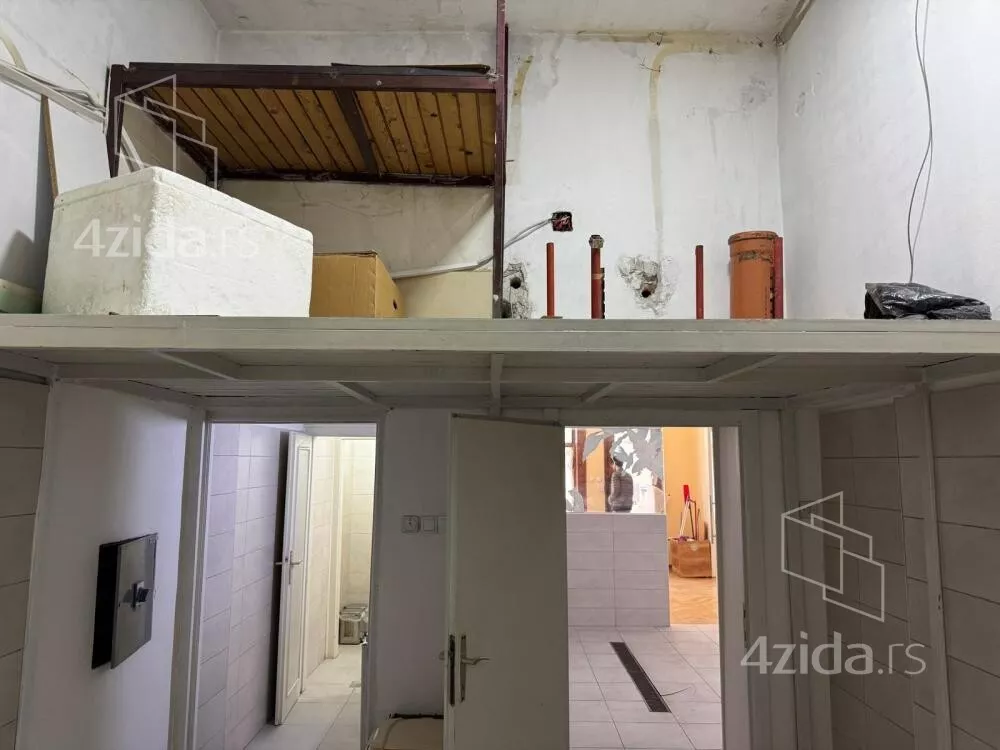 Lokal | 4zida