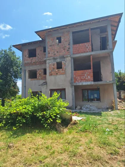 Bore Vasiljevića | 4zida.rs