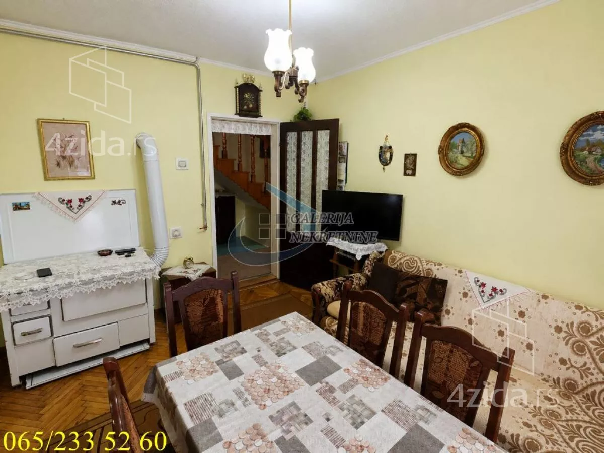 Kuća | 4zida