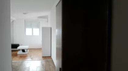 Ustanička 214 | 4zida.rs