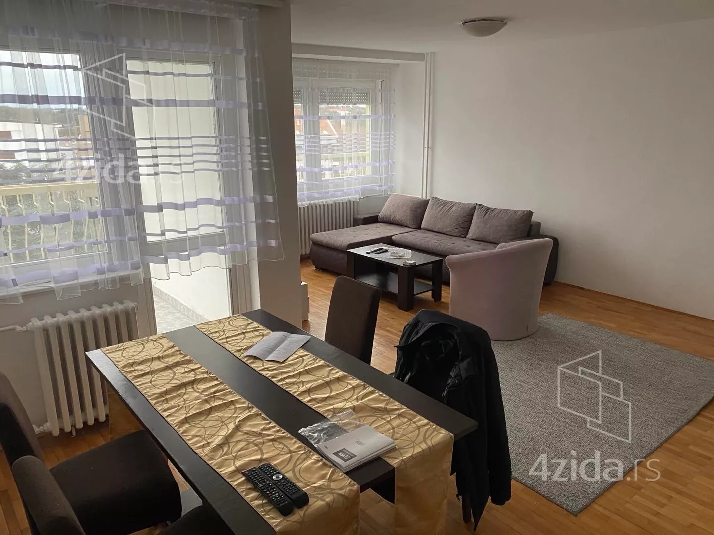 Dvoiposoban stan | 4zida