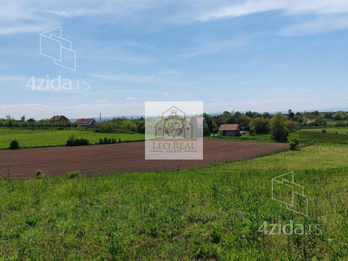 Plac | 4zida