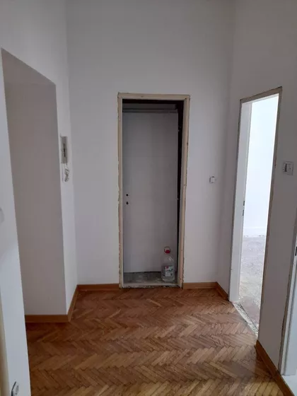 Generala Ždanova | 4zida.rs