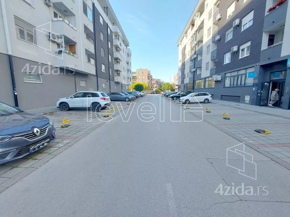 Garaža | 4zida