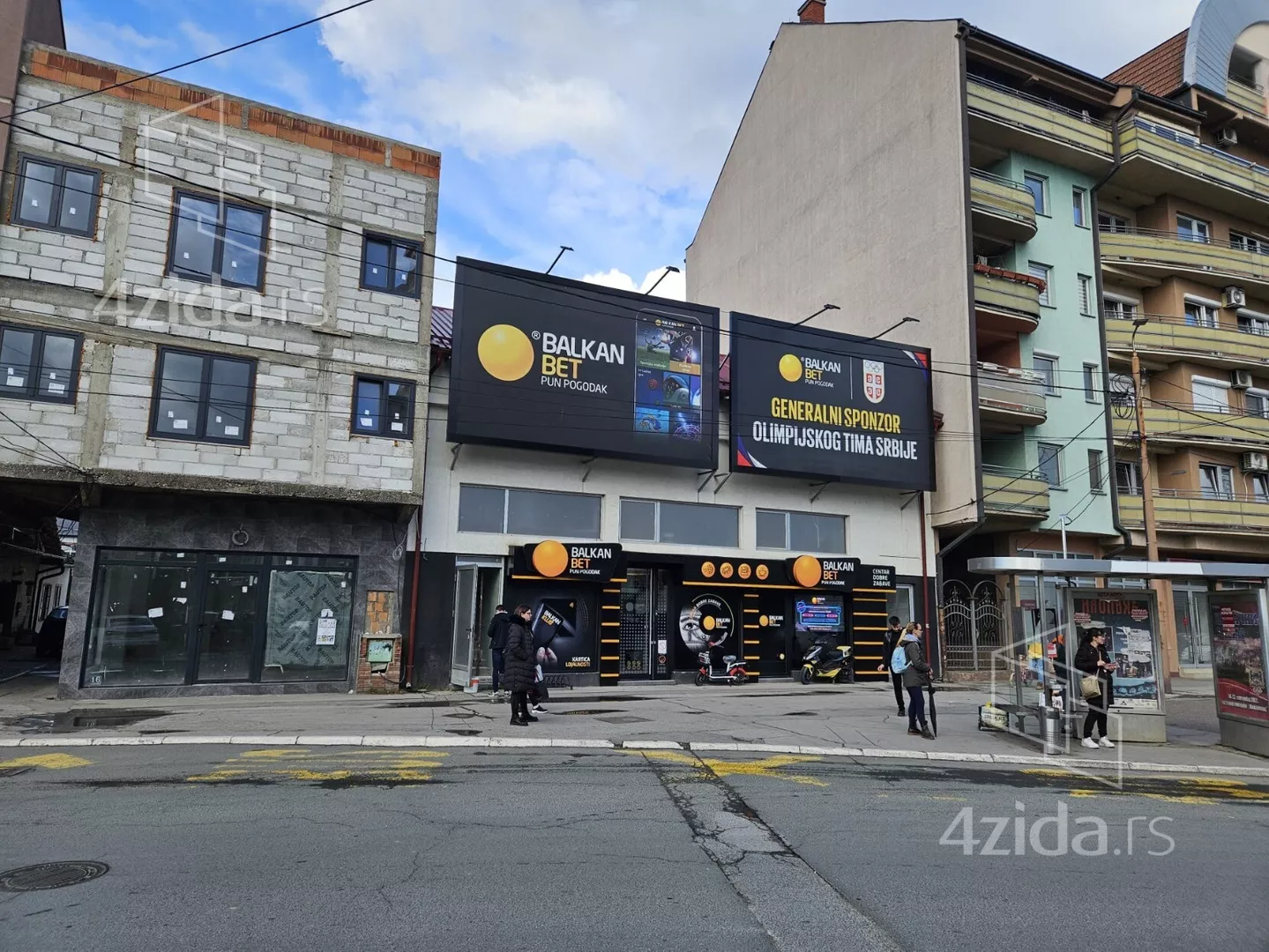 Lokal | 4zida