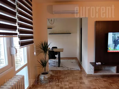 BANOVO BRDO | 4zida.rs