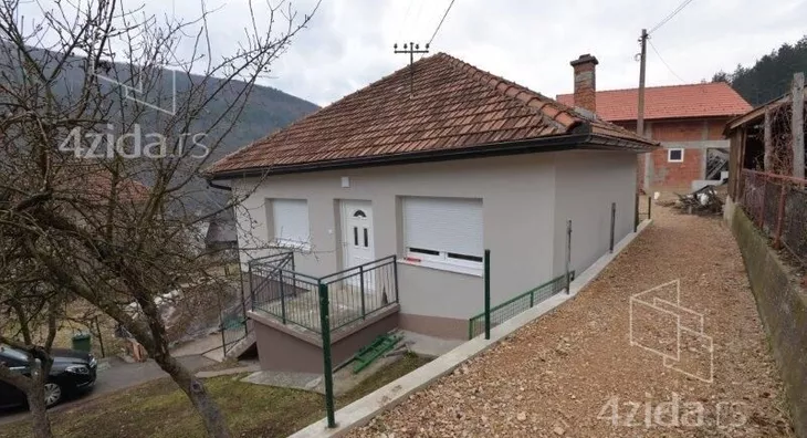 Kuća | 4zida
