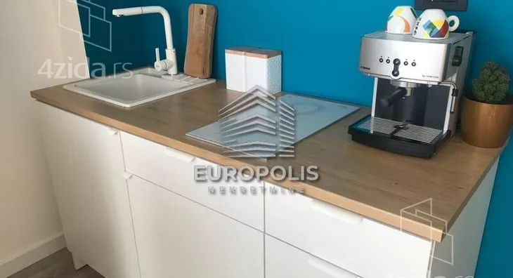 Četvoroiposoban stan | 4zida