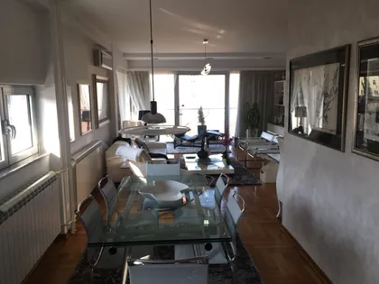 Sarajevska | 4zida.rs