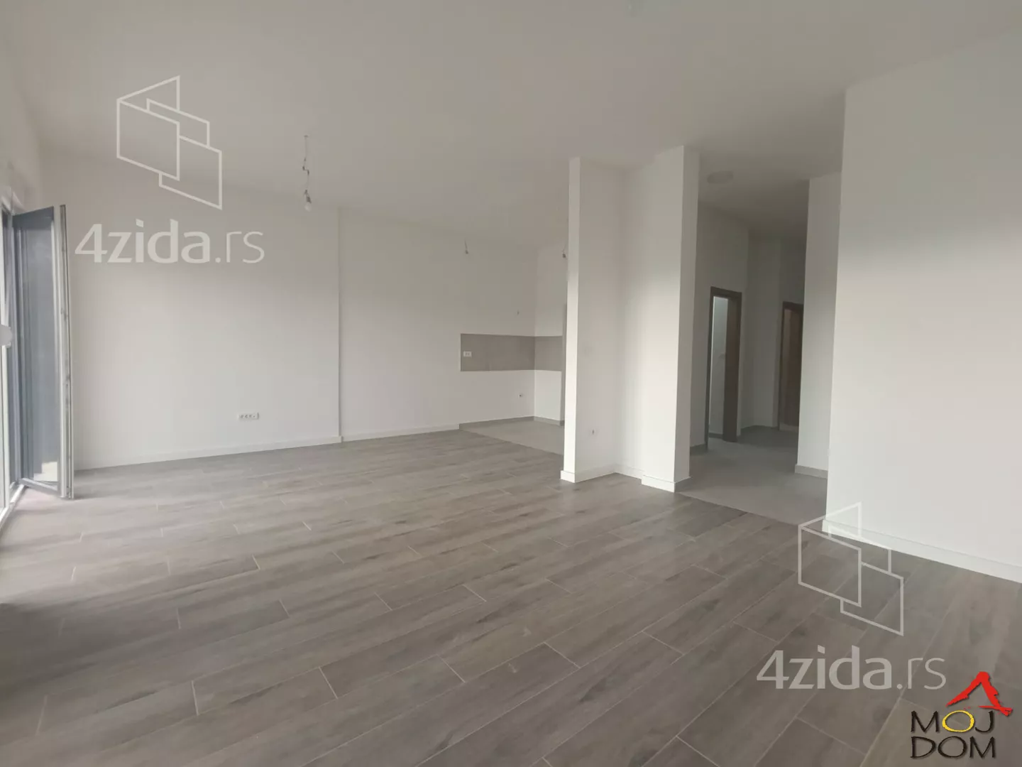 Troiposoban stan | 4zida