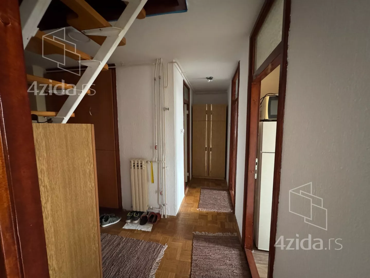 Troiposoban stan | 4zida