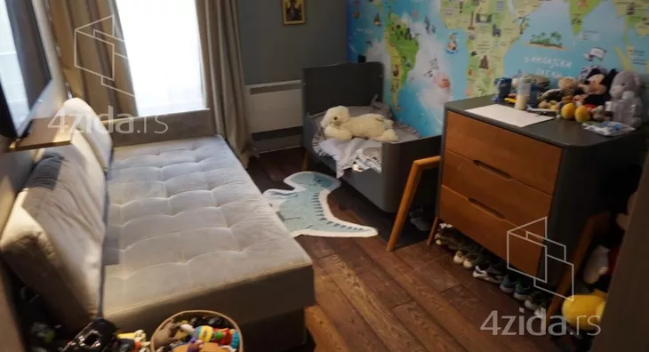 Petosoban stan | 4zida