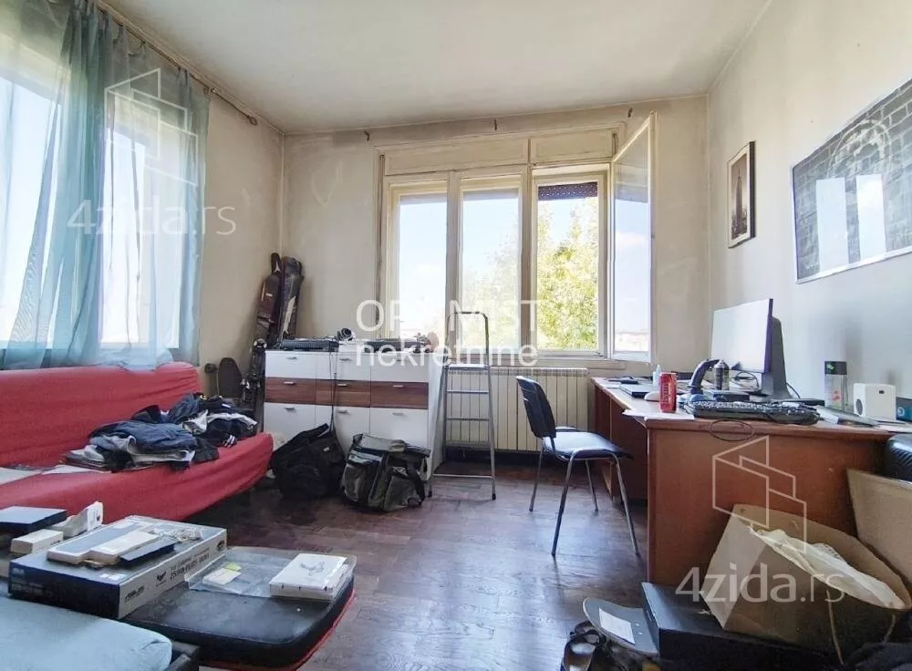 Petosoban stan | 4zida