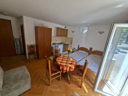 Nemanjina | 4zida.rs