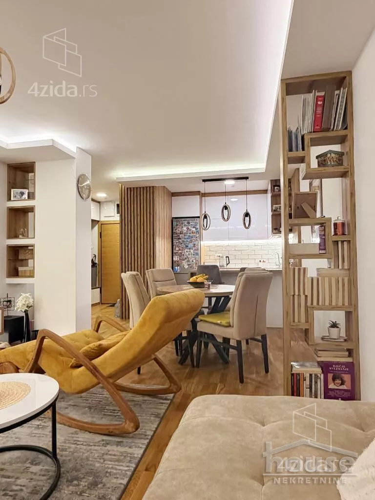 Dvoiposoban stan | 4zida