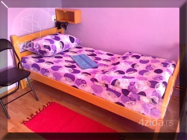 Šestosoban stan | 4zida